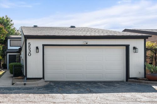 5530 Willow Cir, Fort Worth, TX, 76112-1952 | Card Image