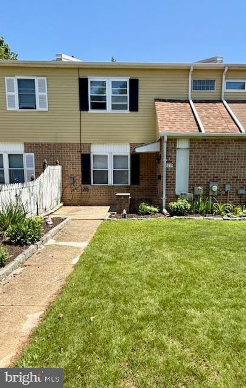 20 Hollybrooke Dr, LANGHORNE, PA, 19047-5754 | Card Image