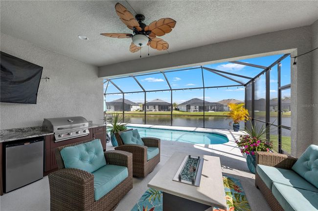 12726 Rainwashed Loop, House other with 3 bedrooms, 2 bathrooms and null parking in Parrish FL | Image 44