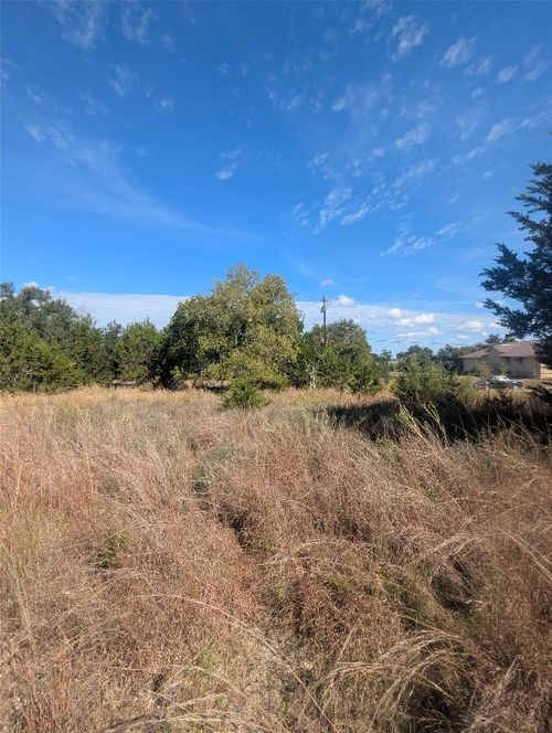 201 Springlake Dr, Dripping Springs, TX, 78620-4141 | Card Image