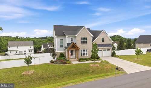 347 Moon Stone Dr, KEARNEYSVILLE, WV, 25430-2631 | Card Image