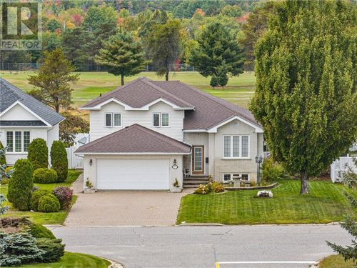 389 Sutherland St, Espanola, ON, P5E1A4 | Card Image