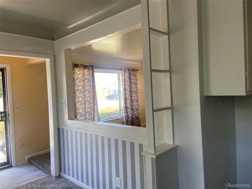 18226 Washburn St, Detroit, MI, 48221-1928 | Card Image