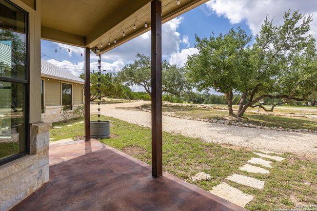 122 Twisting Oak Ct, House other with 4 bedrooms, 3 bathrooms and null parking in Pipe Creek TX | Image 5