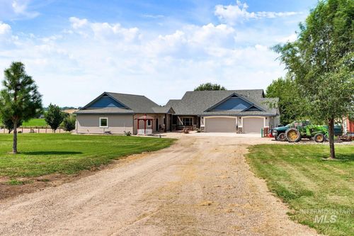 18341 Bellomy Ln, Wilder, ID, 83676-5738 | Card Image