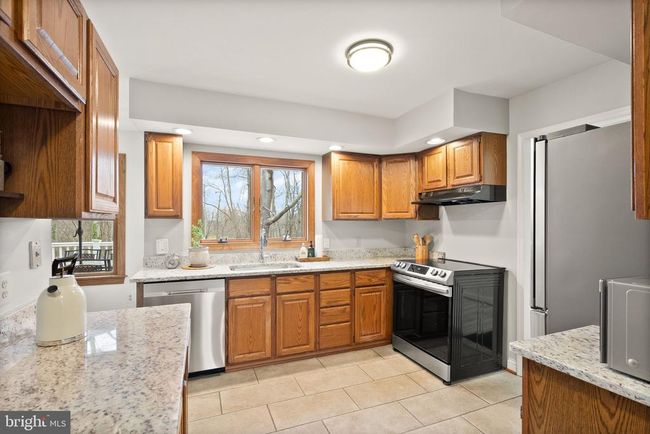 12007 Briar Patch Rd, House other with 4 bedrooms, 3 bathrooms and null parking in HUME VA | Image 13