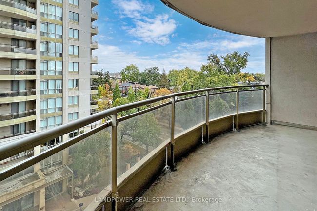 803 - 256 Doris Ave, Condo with 2 bedrooms, 2 bathrooms and 1 parking in North York ON | Image 18