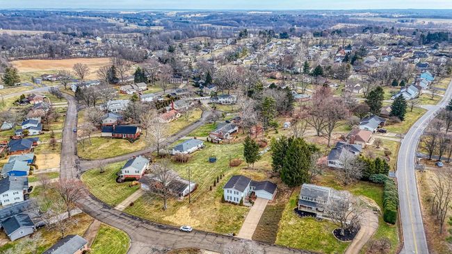 416 Crestview Dr Ne, House other with 4 bedrooms, 3 bathrooms and null parking in Lancaster OH | Image 58