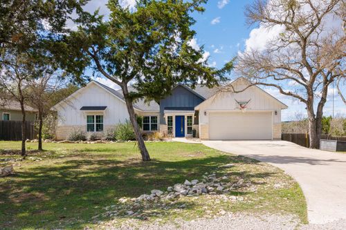 8 Butterfly St, Wimberley, TX, 78676-3017 | Card Image