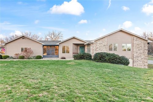 2151 S Imboden Pl, Decatur, IL, 62521-5261 | Card Image