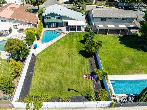 2761 Sandpiper Dr, Costa Mesa, CA, 92626-4768 | Card Image