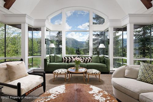 101-74 Pfister Dr, Aspen, CO, 81611-3023 | Card Image