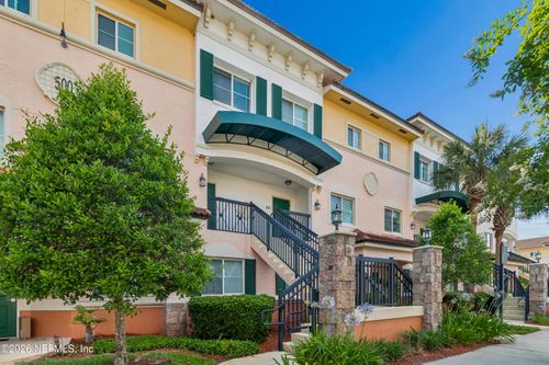 527-9745 Touchton Rd, JACKSONVILLE, FL, 32246-4487 | Card Image