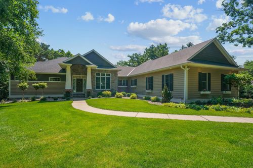 4849 Olson Lake Trl N, Lake Elmo, MN, 55042-9530 | Card Image