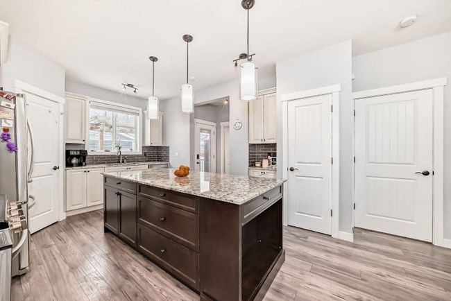 1709 Legacy Circle Se, Home with 5 bedrooms, 4 bathrooms and 2 parking in Calgary AB | Image 5