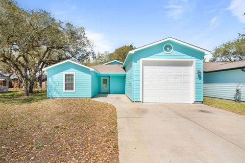 131 Treasure St, Rockport, TX, 78382-6336 | Card Image