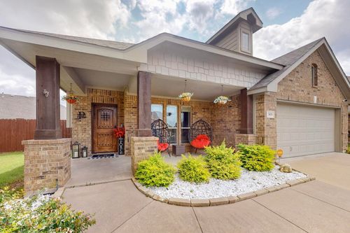 509 Highpoint Ln, Mansfield, TX, 76063-9003 | Card Image
