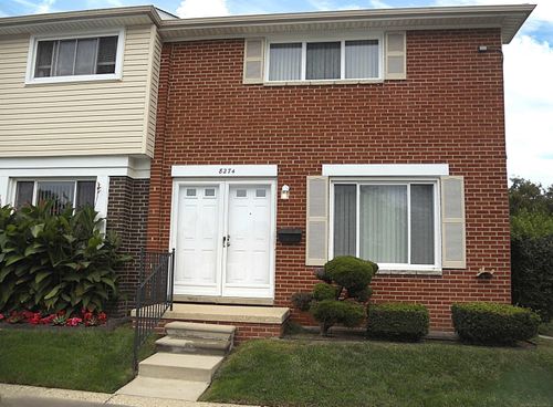 8274 Farnum Circle, Warren, MI, 48093 | Card Image