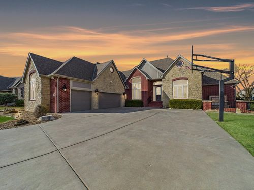 7972 E Caribou Pl, Bel Aire, KS, 67226-7674 | Card Image