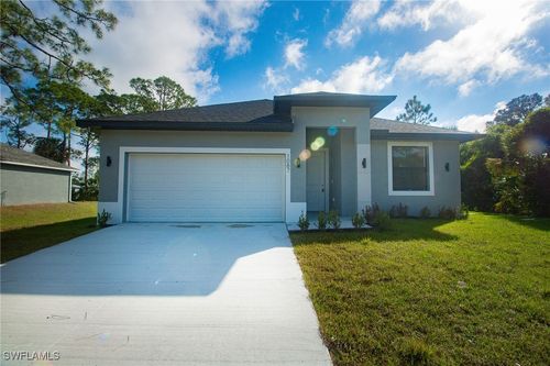 1087 Rugby Ln, Fort Denaud, FL, 33935-5887 | Card Image