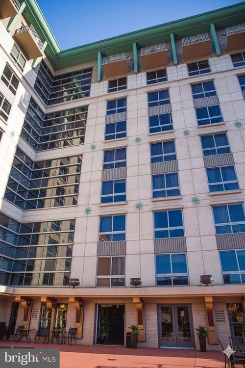 832-777 7th St Nw, WASHINGTON, DC, 20001-5710 | Card Image