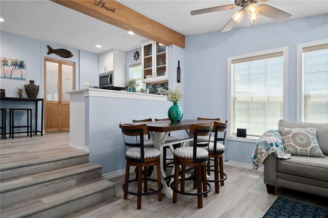 1403 Mccampbell St, House other with 3 bedrooms, 2 bathrooms and 5 parking in Aransas Pass TX | Image 11