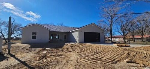 21 Menard Rd, Los Lunas, NM, 87031-7592 | Card Image