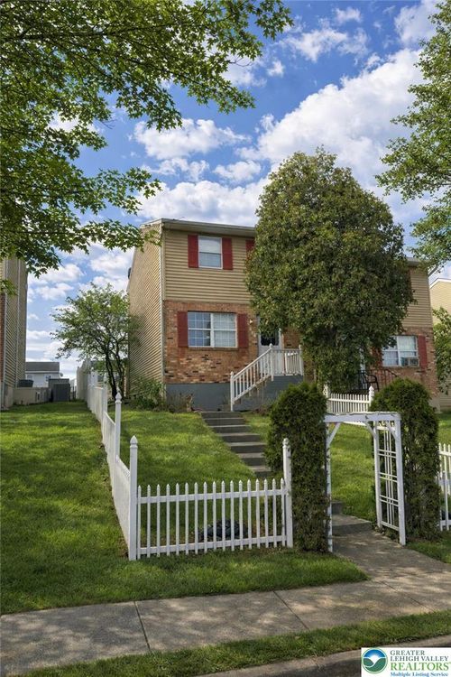 804 S Armour St, Allentown, PA, 18103-3361 | Card Image