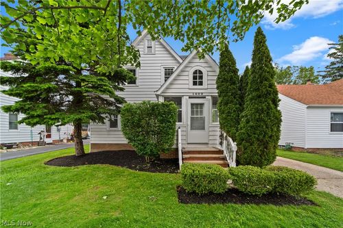 1409 Mayfield Ridge Rd, Mayfield Heights, OH, 44124-1540 | Card Image