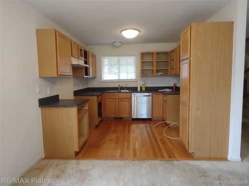 5-10343 Tophill Dr, Hartland, MI, 48353-2541 | Card Image