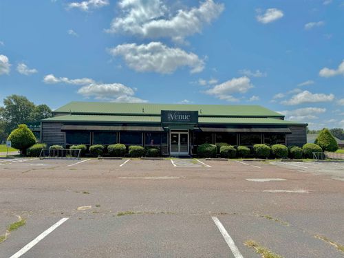 789 Tennessee St, Bolivar, TN, 38008-2401 | Card Image