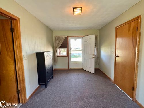 706 Ramsey St, West Burlington, IA, 52655-1516 | Card Image