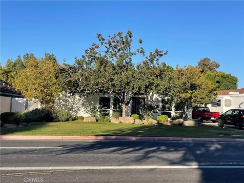 604 N Schnoor Ave, Madera, CA, 93637-2922 | Card Image