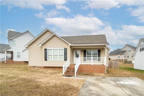 15 Marietta Ct, Thomasville, NC, 27360-9053 | Card Image