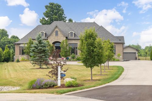 51 Tews Lane, Dundas, ON, L9H7N4 | Card Image