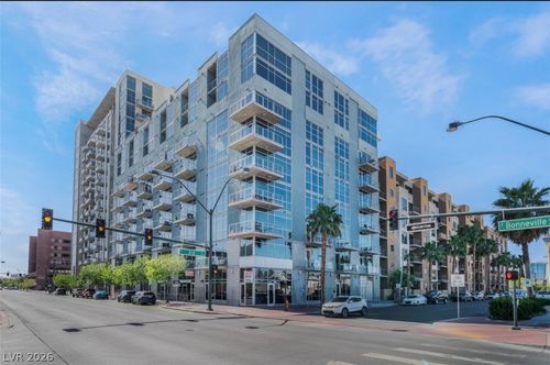 753-353 E Bonneville Ave, Las Vegas, NV, 89101-6622 | Card Image