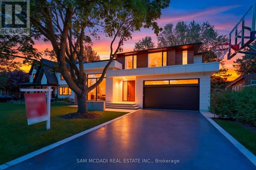 2186 Harcourt Cres, Mississauga, ON, L4Y1W1 | Card Image