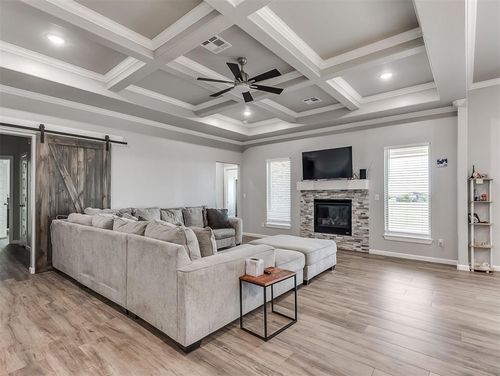 7270 Avondale Ln Ne, Piedmont, OK, 73078-8178 | Card Image