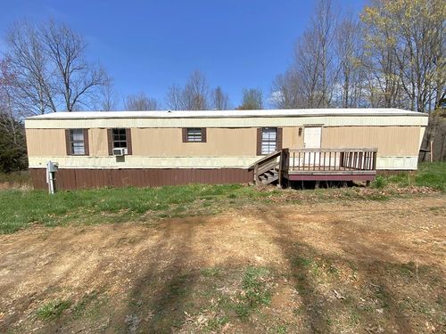 295 Copperhead Ln, Lafayette, TN, 37083-3880 | Card Image