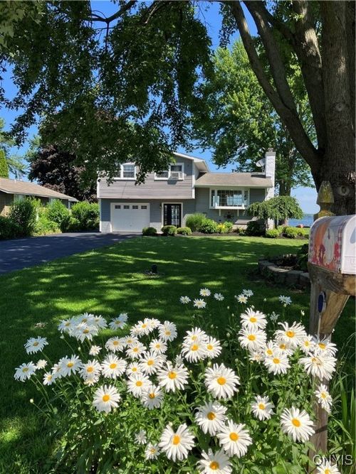 6433 Long Point Rd, Brewerton, NY, 13029-8628 | Card Image