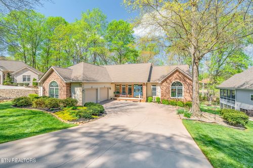 124 Geya Cir, Loudon, TN, 37774-2560 | Card Image