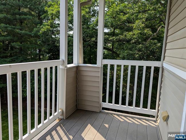 230 Orchard Park, House attached with 2 bedrooms, 2 bathrooms and null parking in Allendale NJ | Image 11
