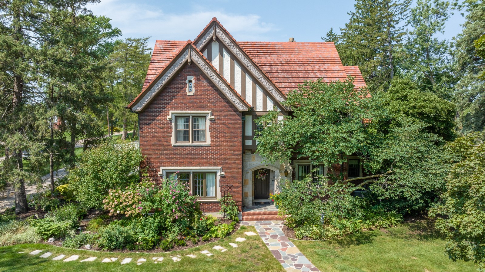 12th St, Newton, IA 50208