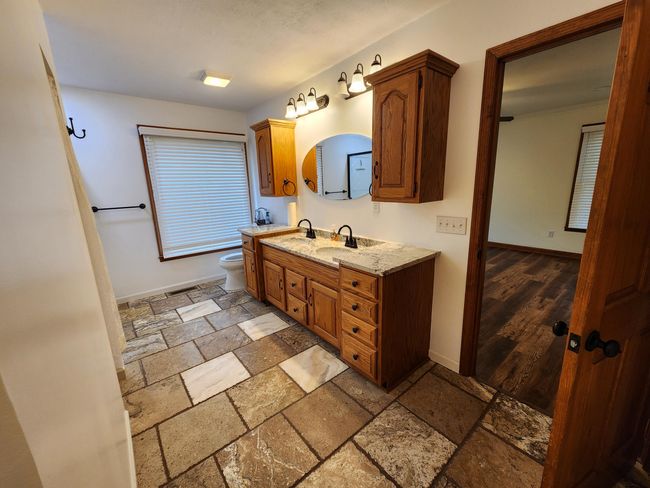 1070 Dyer Rd, House other with 3 bedrooms, 2 bathrooms and null parking in Madisonville TN | Image 24
