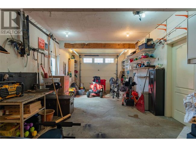 250 1 St Ave, House other with 3 bedrooms, 5 bathrooms and 3 parking in Kootenay Boundary BC | Image 73