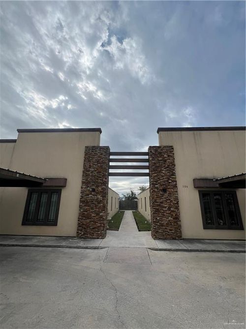 106 Teak Dr, Edinburg, TX, 78541-0113 | Card Image
