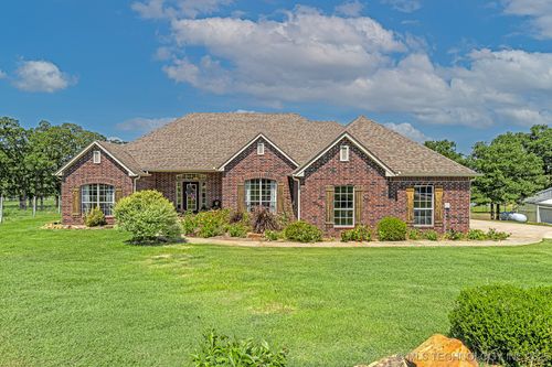 330 Loma Vista Lane, Skiatook, OK, 74070 | Card Image