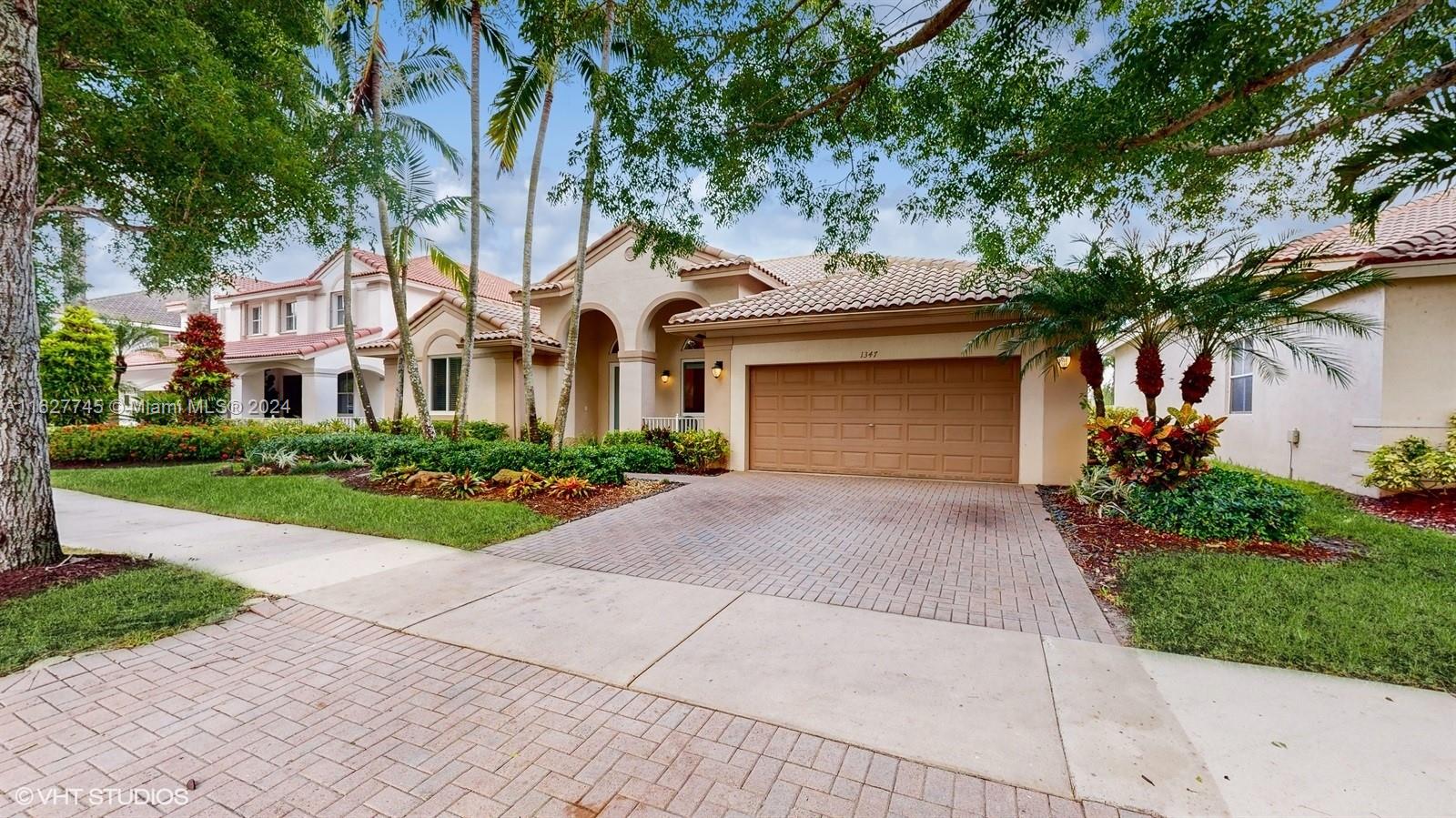 Crossbill Ct, Weston, FL 33327
