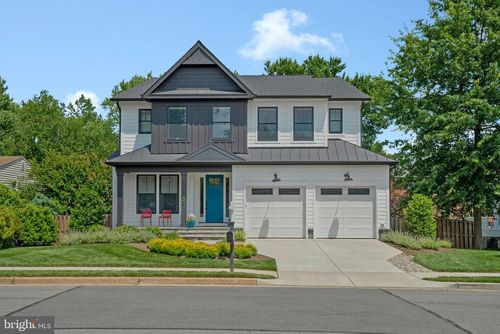 302 Jade Ct Nw, Vienna, VA, 22180-4201 | Card Image