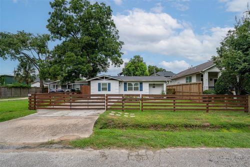 1207 Archer St, Houston, TX, 77009-3120 | Card Image